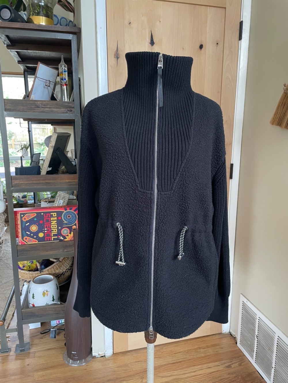 Varley Renea fleece jacket - Picture 7 of 13